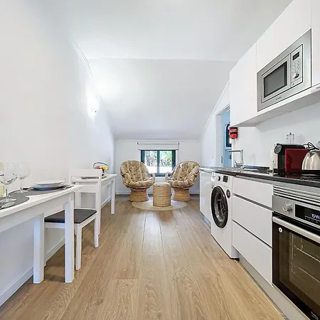 Madeiran Sweet Funchal (Madeira)