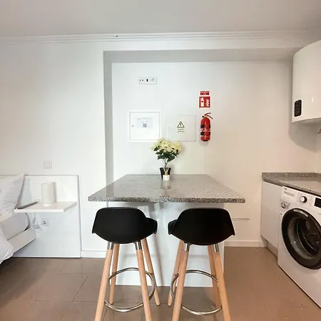 Madeiran Sweet * פונשל