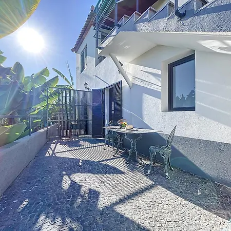 Madeiran Sweet * פונשל