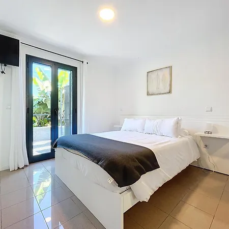 Madeiran Sweet Апартаменты