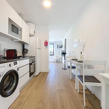 Апартаменты Madeiran Sweet Фуншал